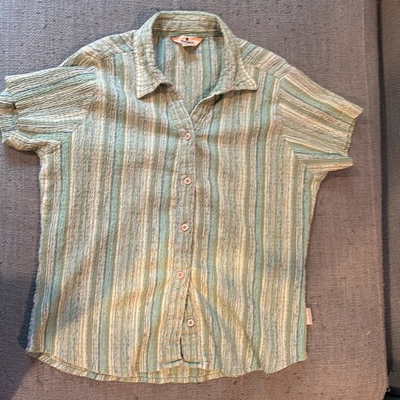 Vintage Woolrich Crinkle Fabric Blue and Green Button Down with Short Sleeves - Picture 1 of 8